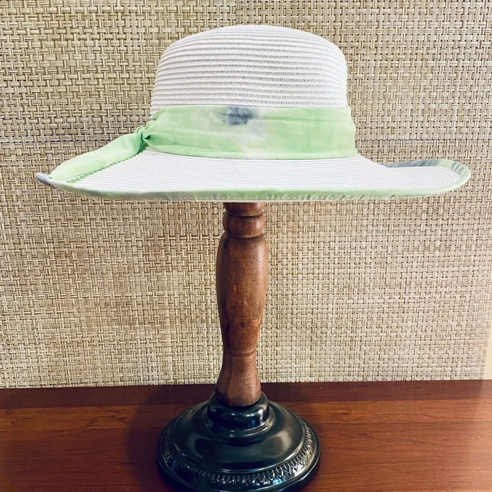 🌟HP🌟NWOT White & Lime Green Paper Straw Hat UPF 50+ by Sun N Sand Adjustable - Picture 1 of 9